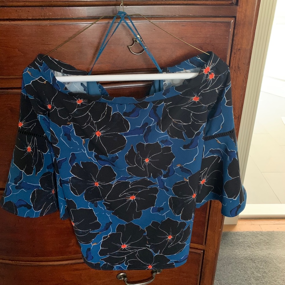 Floral top